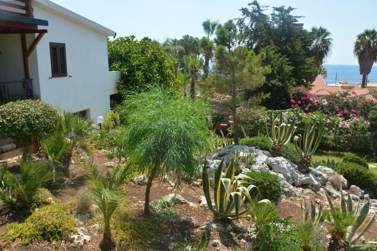 A Due Passi Dal Mare Con Piscina Villa Fontane Bianche Dış mekan fotoğraf